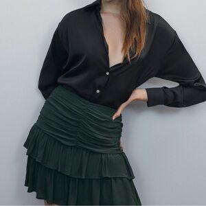 ZARA WOMEN RUFFLED RUCHED MINI SKIRT BOTTLED GREEN Size S